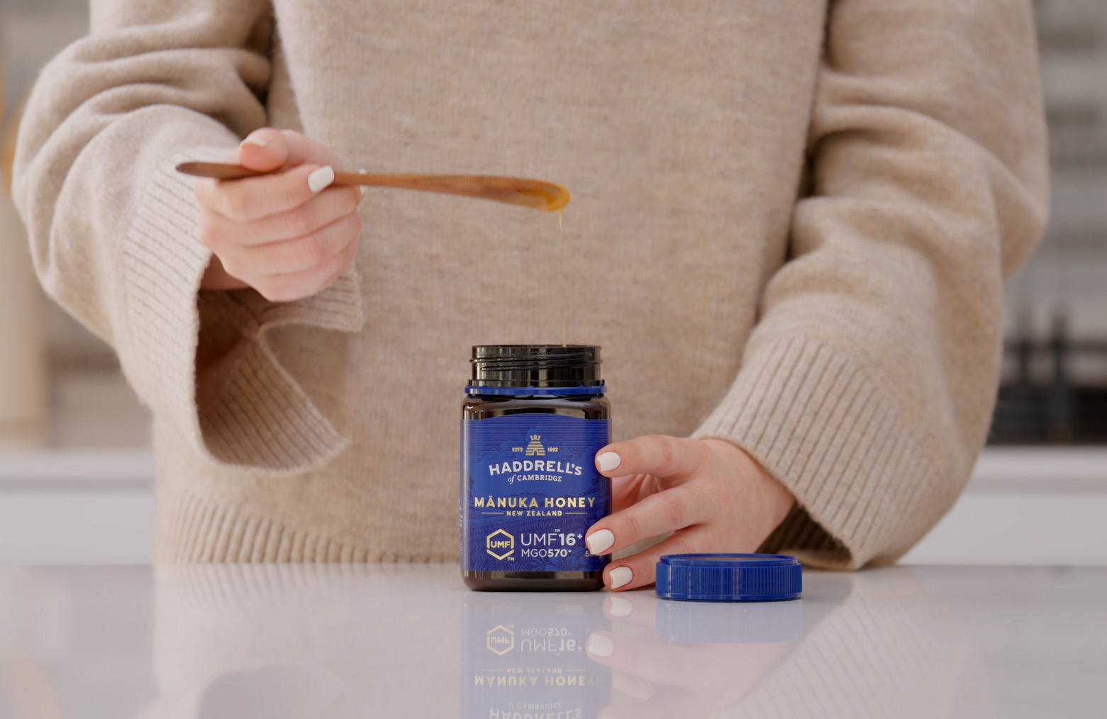 Haddrell's UMF 5+ Mānuka Honey 1kg (MGO 83+) | Natonic